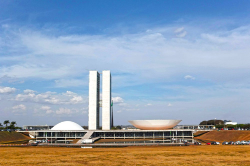ブラジリアの観光名所国会議事堂
